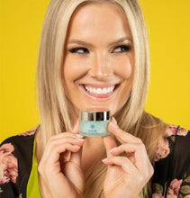 Load image into Gallery viewer, The Lip Exfoliator